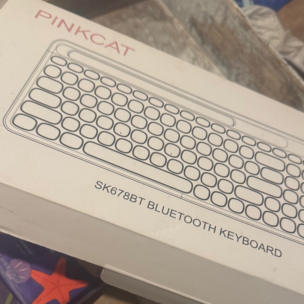 Pinkcat Bluetooth Keyboard
